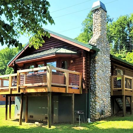 Skinny Dippin'-River Front- Free Tickets-Dog Friendly-Sleeps 6 Pigeon Forge Extérieur photo